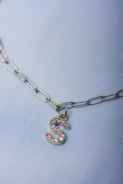 Shiny letter ketting